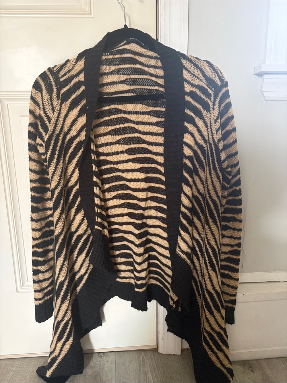 Open-Front Zebra Stripe Cardigan Sweater - Black & Cream